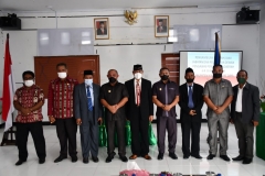 BUPATI MBD LANTIK DEWAN PENGAWAS PDAM TIRTA KALWEDO